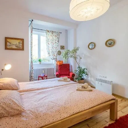 Downtown Wanderlust Apartment *